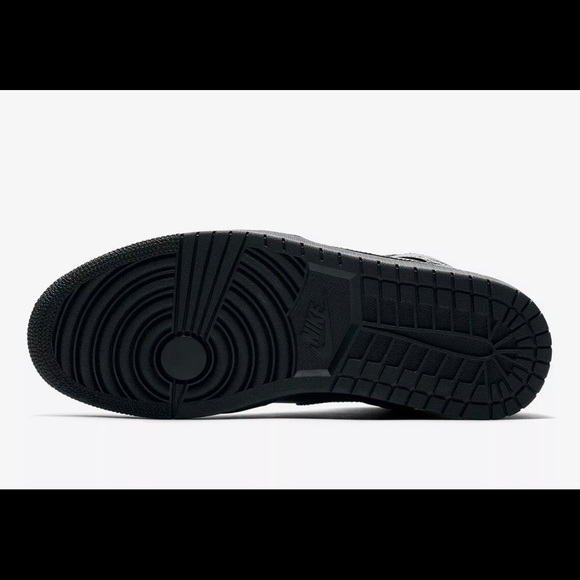 Nike Air Jordan 1 Mid Triple Black 554724-091 Men's Sizes - Picture 7 of 8